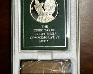 Tiger Woods commemorative metal/coin