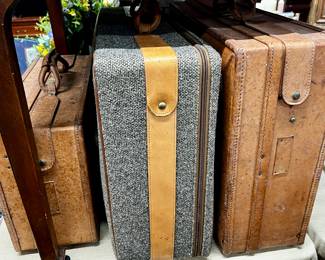 Lot of vintage suitcases
