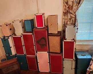 Lots of Doll Trunks