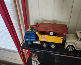 Ertl Dump Truck