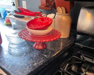 More red kitchen items