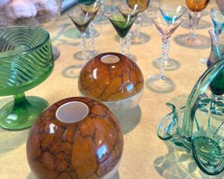 Glass bowls, stemware