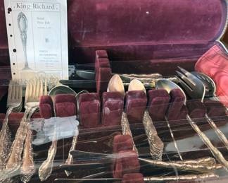 Towle “King Richard” silver plate silverware set with storage box