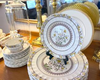 Spode china in “Buttercup”