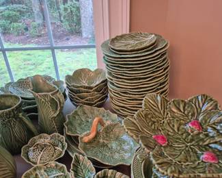 Massive collection of green cabbage china