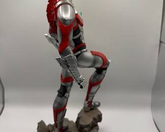 1/6 scale statue or collectible figure of Ultraman, specifically the Ultraman Suit version