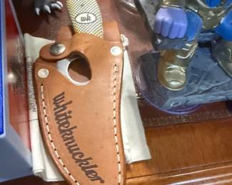 Whiteknuckler knife