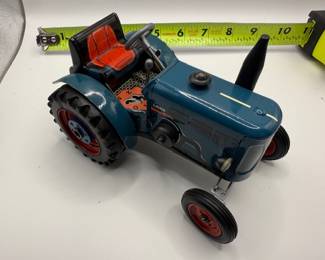 KOVAP TRACTOR LANZ BULLDOG CLASSIC WINDUP TIN TOY