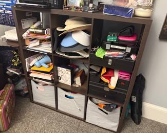 Cube storage bin