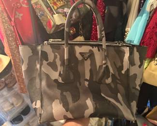 Saffiano Soft Camouflage Print Small Twin Pocket Tote Marmo Dis Camouflage