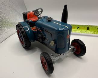 KOVAP TRACTOR LANZ BULLDOG CLASSIC WINDUP TIN TOY