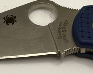 Spyderco Para 3 Lightweight folding knife,- Cobalt Blue FRN
