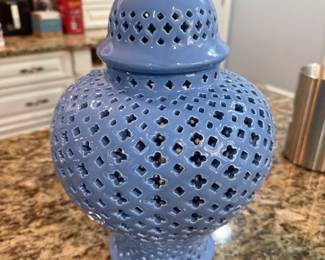 Ginger jar lantern