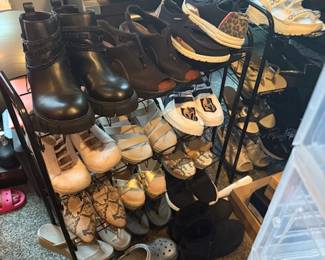 Ladies shoes