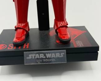Hot Toys MMS544 Star Wars: The Rise of Skywalker 1/6th Scale Sith Trooper Collectible Figure