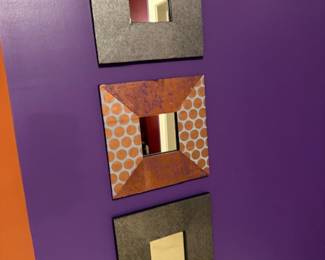 Decorative mirror array