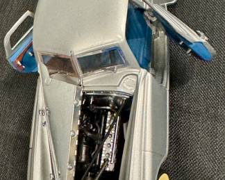 1933 Pierce Silver Arrow, 1/24 scale diecast model from the Danbury mint with rare blue interior