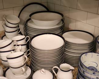 Mikasa Pearl Cobalt Fine China Set