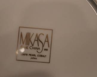 Mikasa Pearl Cobalt Fine China Set