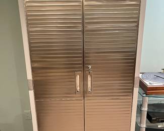 New condition storage cabinets
