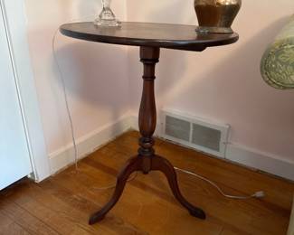wood pedestal table