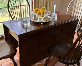 43” mahogany chippendale drop leaf table with straight molded legs circa 1780
