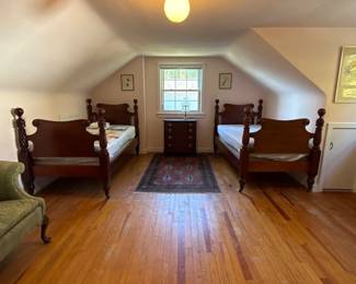 mahogany wood twin beds