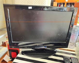 SMALL TV