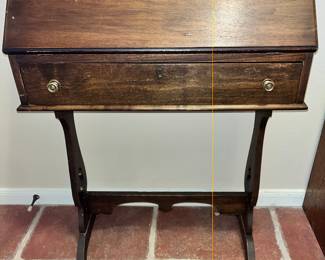 VINTAGE DROP-LID DESK