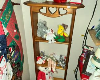 CUTE PINE SHELF!