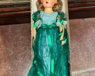 IDEAL REVLON DOLL w/ ORIGINAL BOX - PLATINUM HAIR