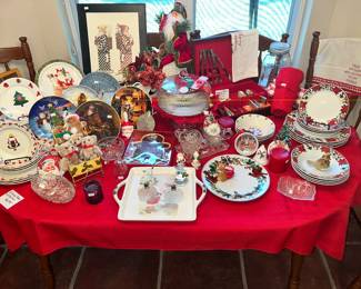 CHRISTMAS IS EVERYWHERE IN THIS HOUSE!