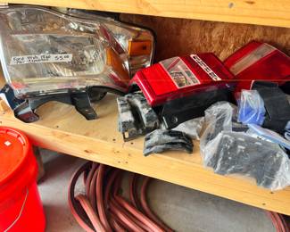 FORD EXPEDITION LIGHTS