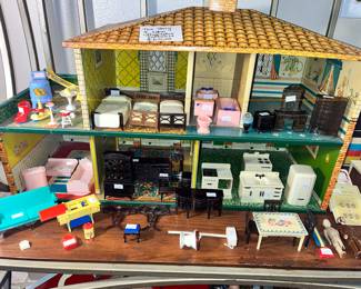 VINTAGE 1950'S "T. COHN" TIN LITHO DOLL HOUSE