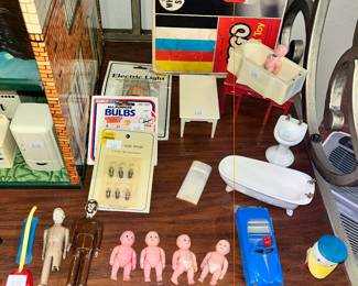 LOTS OF DOLL FURNITURE & ACCS.