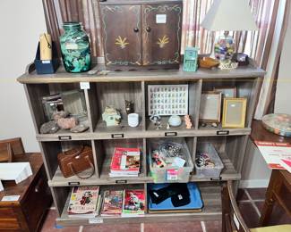 CUBBIE STORAGE UNIT