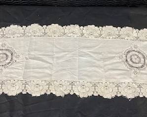Table Runner 