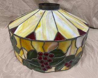 Stained Glass Shade w/Grapes