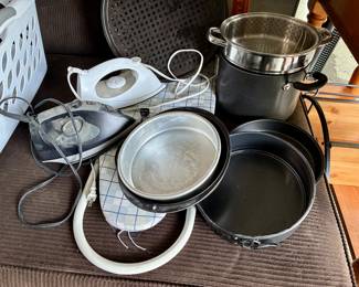Bakeware, pots and pans, tins