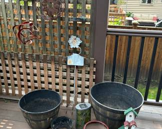 Planters, Birdhouses, Garden Decor