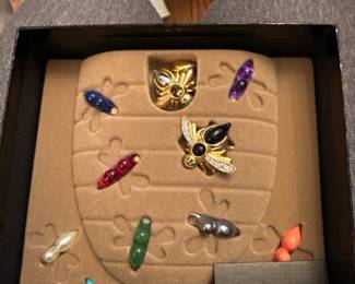 Joan Rivers Interchangeable Stone Bee Brooch