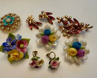 Red Rhinestone & Gold Tone Earrings and Matching Brooch, Floral Clip On Earrings, Floral Design Brooch