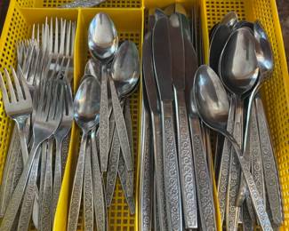 Floral Embossed Stainless Flatware Set