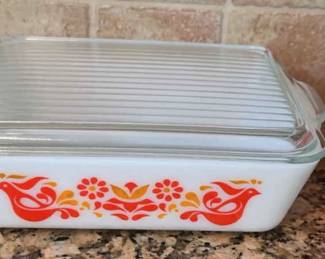 Set Of 3 Vintage Pyrex Refrigerator Dishes W Lids