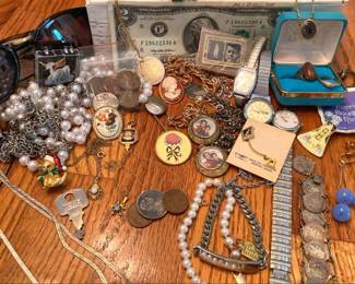 Mysterious Treasures Money Jewels