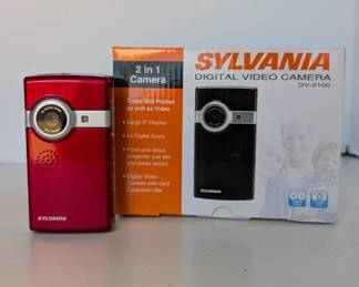 Sylvania DV-2100 2-in-1 Digital Video Camera