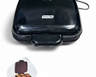 Dash Family Size Egg Bite Maker DBBM900