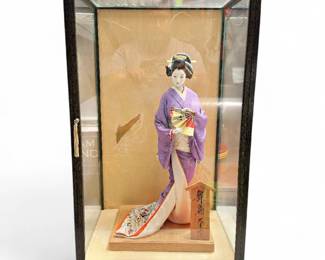 Cased Japanese Geisha Doll w/ Silk Kimono & Fan