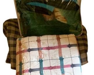 320 - Lot of Assorted Blankets

