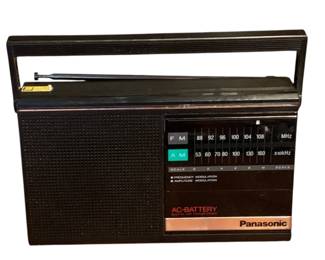 634 - Panasonic AM/FM Radio Model: RF-542 8 x 2 x 6 used as-is electric/electronic/mechanical item - no guarantee all components, untested.
